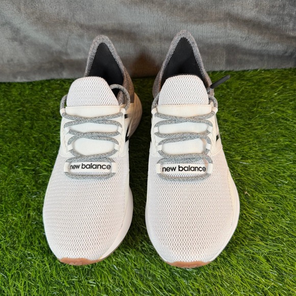 New Balance Fresh Foam Roav Tee Shirt Running Shoes White Grey Womens size 6 - Picture 4 of 13
